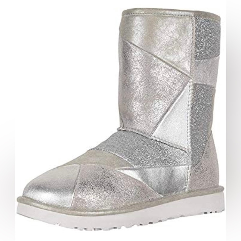 UGG Women's W Classic Glitter Patchwork Boot (Silver) Women’s size 7.